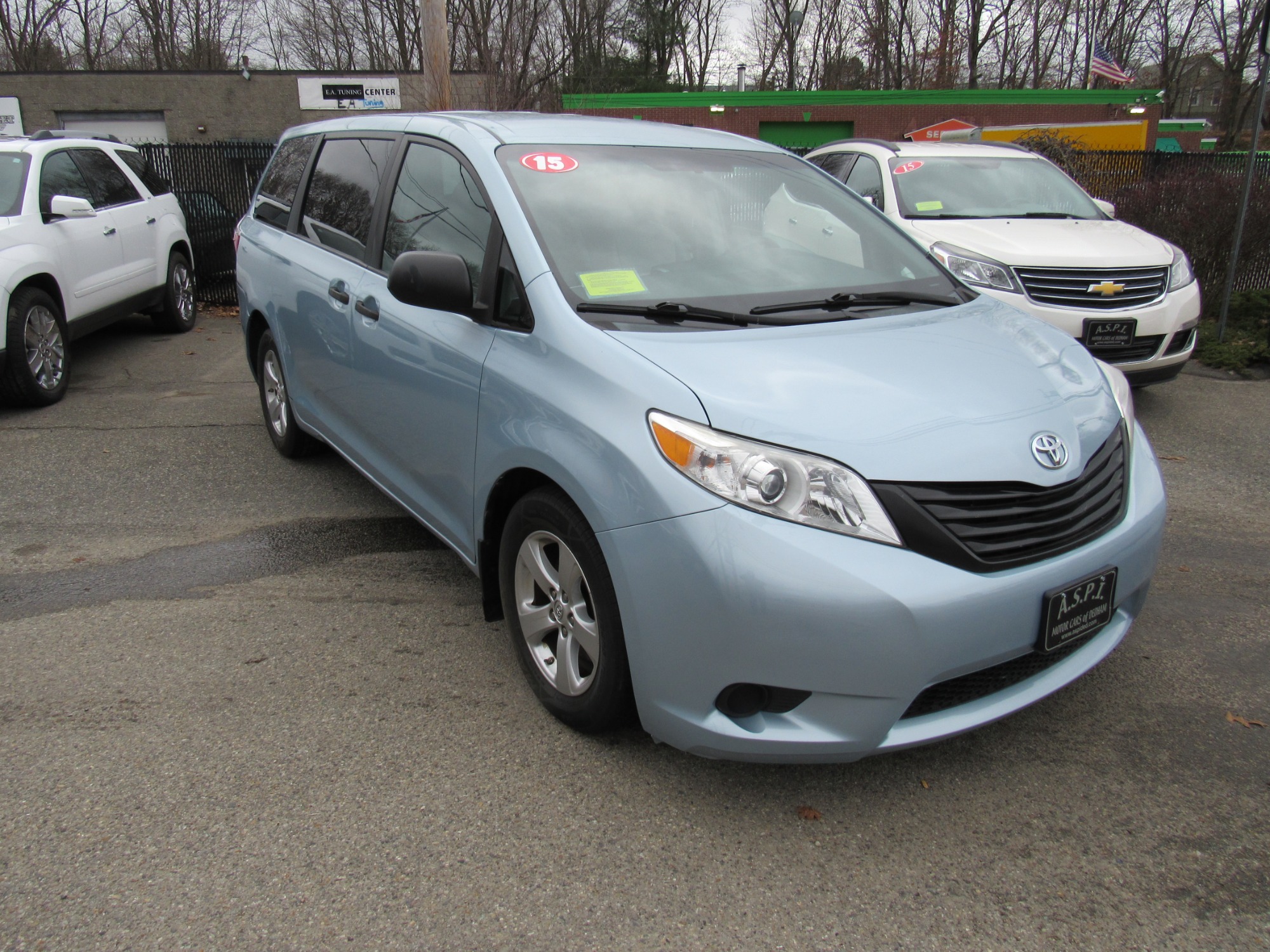 photo of 2015 Toyota Sienna L FWD 7-Passenger V6